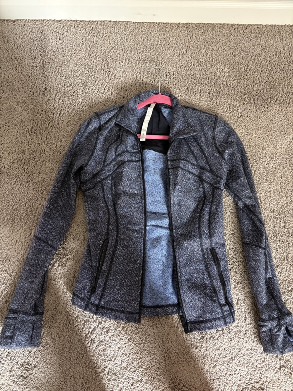 Lululemon define jacket size 6